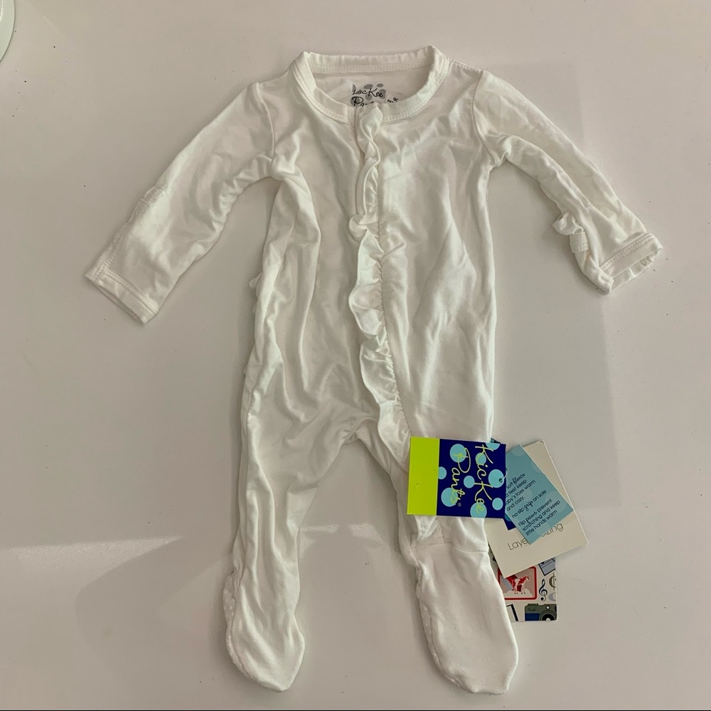 NWT Kickee Pants Ruffle Footie with zipper